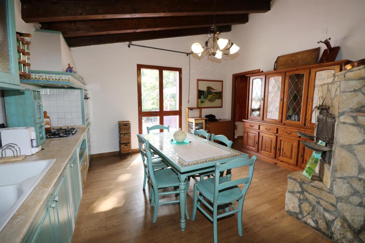 フロリーディア Casa Di Lu'ヴィラ エクステリア 写真